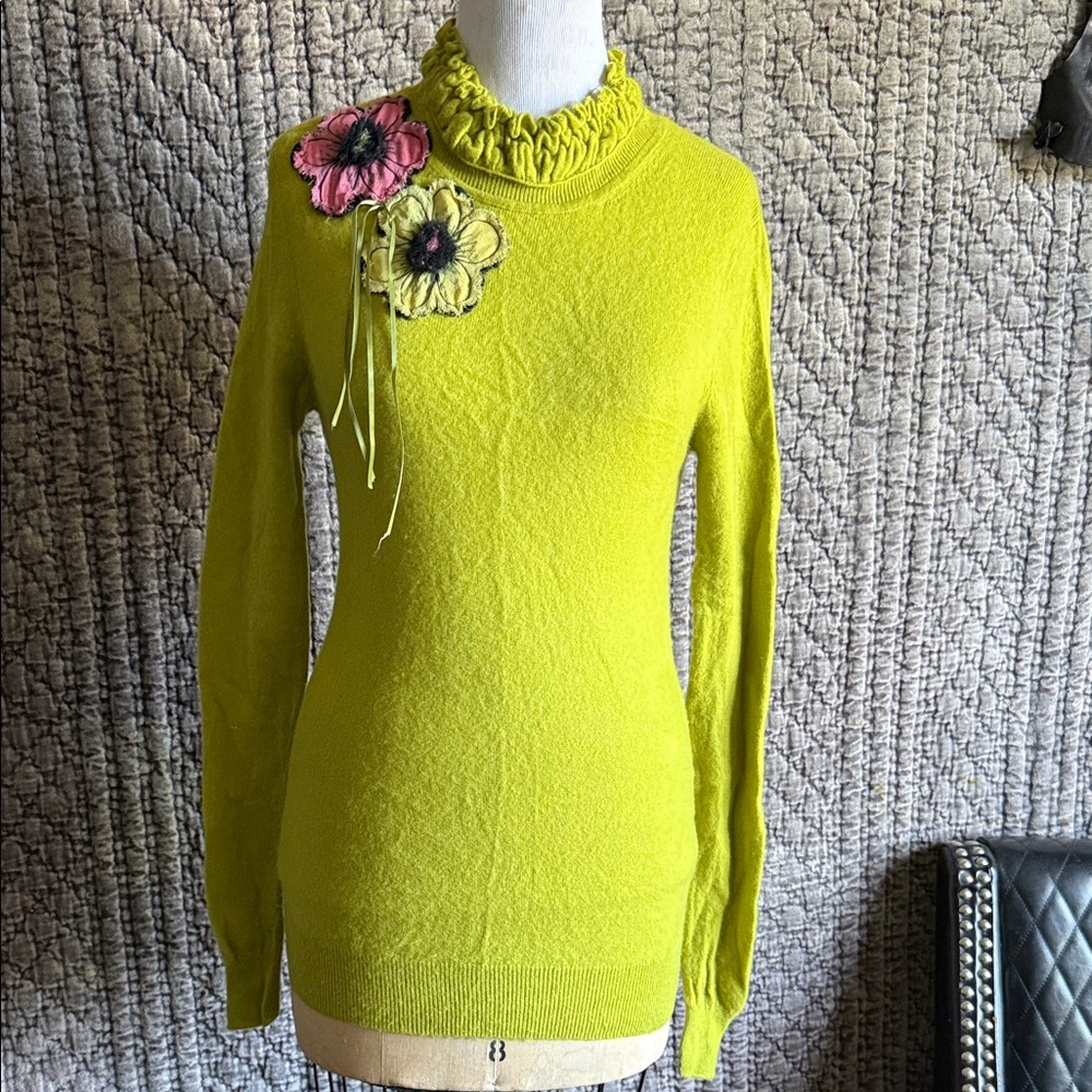 Tahari Woman Lime Green Sweater with Floral Accents.100%2-PLY Cashmere
